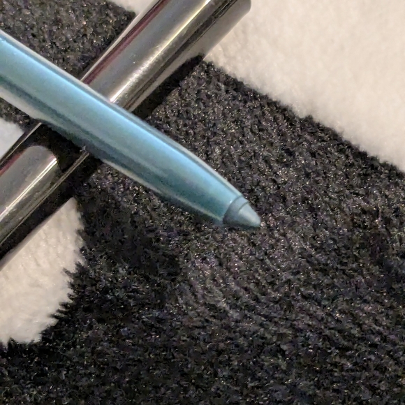 🩵 Teal Eyeliner I-CARE WATERPROOF EYELINER LAURA GELLER - NEW Without Box - Picture 2 of 7
